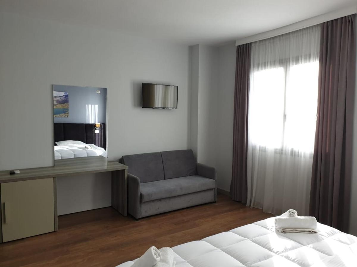 Perandor Beach Durrës Exterior foto