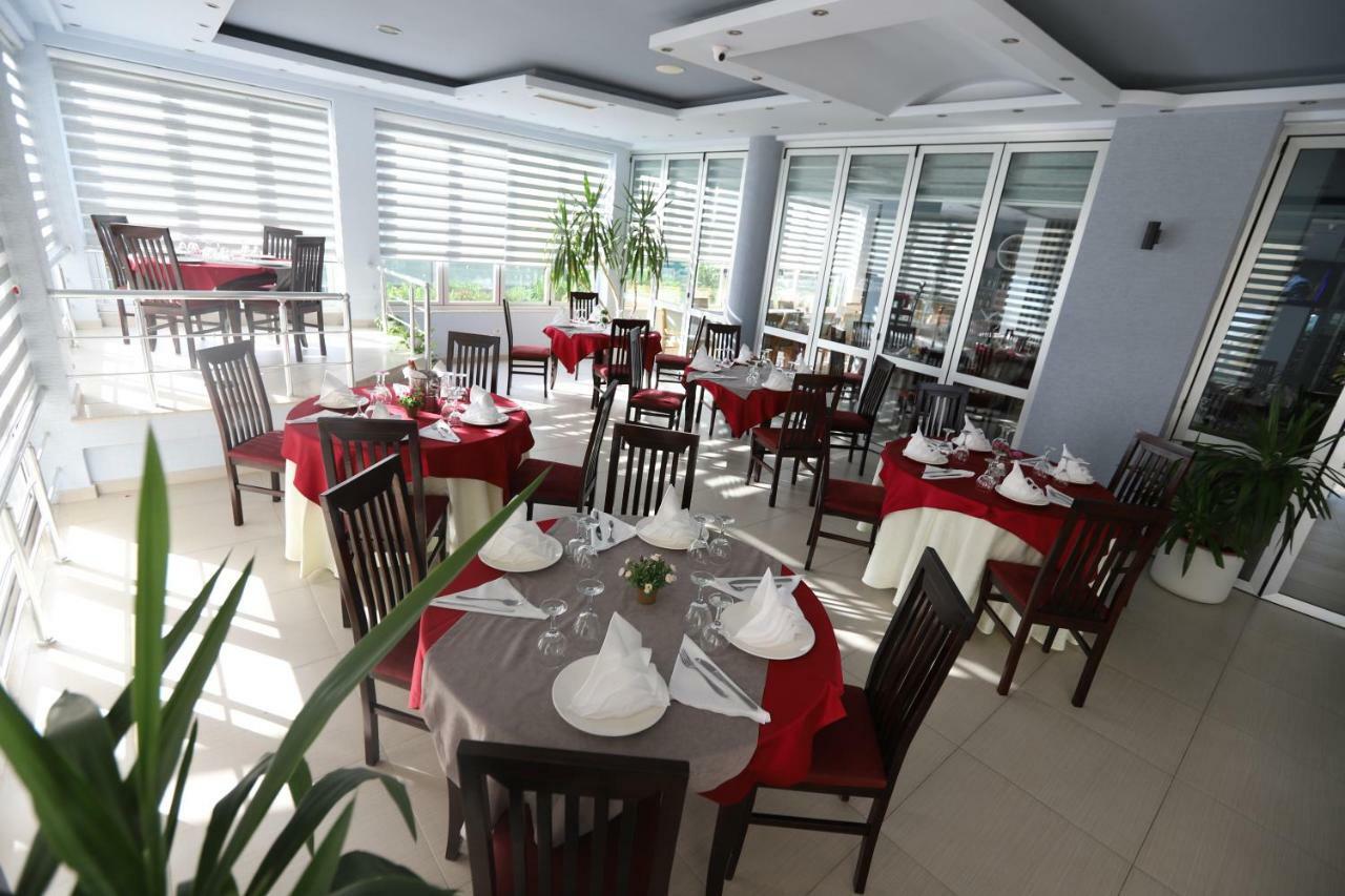 Perandor Beach Durrës Exterior foto